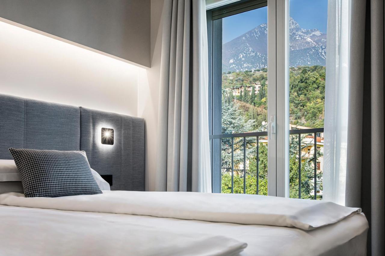Reflection Boutique Hotels Тосколано-Мадерно Екстер'єр фото